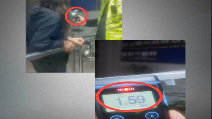 O taximetristă de 32 de ani din Chișinău a fost prinsă băută la volan. Avea o alcoolemie de 1,59 mg/l