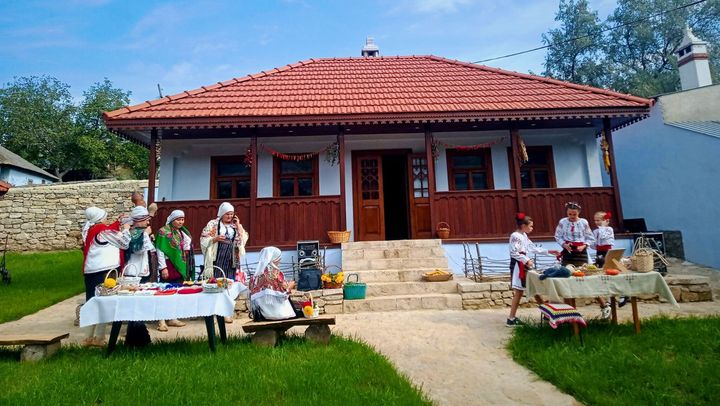 Noi destinații turistice. La Butuceni au fost deschise muzeele „Casa țărănească” și „Casa meșteșugarilor”