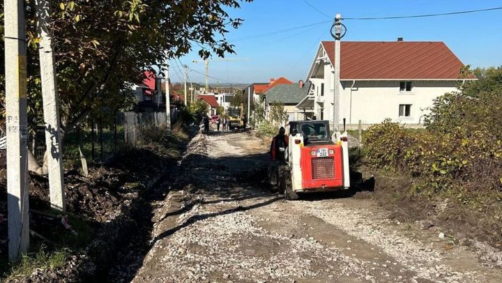 FOTO/ Încă cinci străzi din Cricova vor fi asfaltate. Municipalitatea anunță demararea lucrărilor