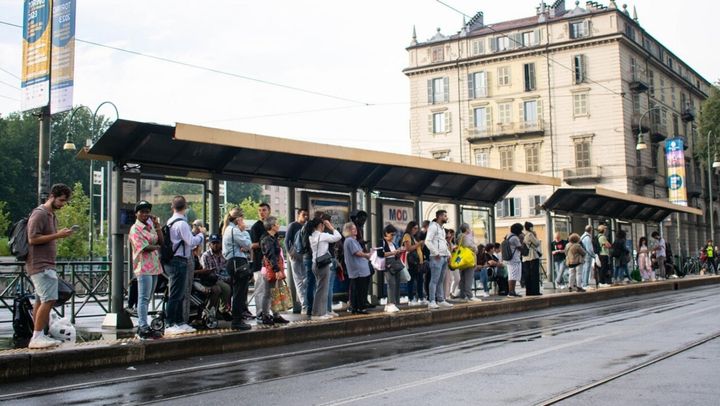 Atenționare de călătorie pentru Italia. Se anunță grevă națională în transportul aerian, feroviar și local