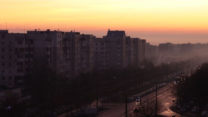 Calitatea aerului din capitală și nu doar, influențată semnificativ de condițiile meteorologice din noiembrie