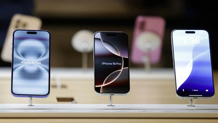 Bloomberg și Reuters: Apple colaborează cu SpaceX pentru a conecta Starlink pe iPhone-uri