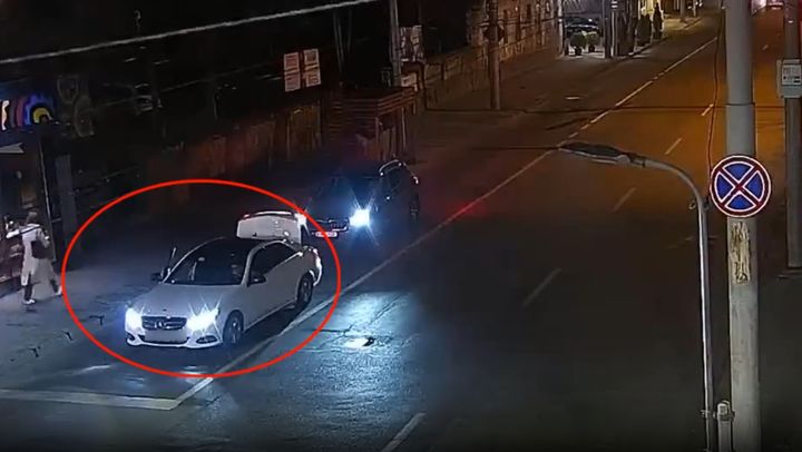 Riscă să rămână fără permis. Un șofer de 19 ani a comis mai multe încălcări în trafic - VIDEO