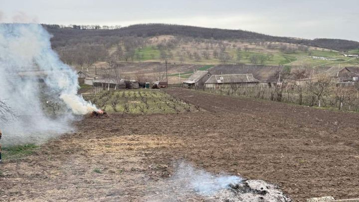 Inspectorii de mediu din Ocnița și Cahul au efectuat razii de prevenire a incendiilor de vegetație