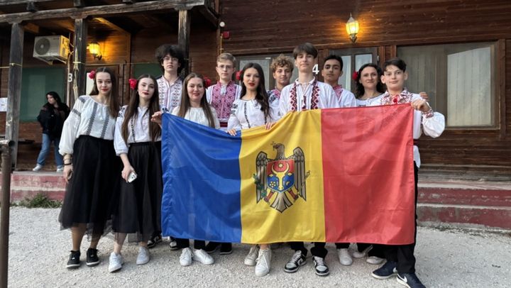 Echipa „Sirius” din R. Moldova s-a clasat pe locul doi la competiția internațională de robotică din Grecia