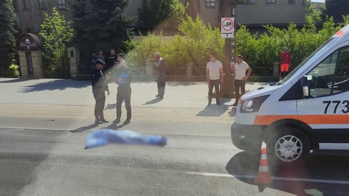 Tragedie la Măgdăcești. Un băiat în vârstă de 18 ani a fost tamponat mortal pe trecerea de pietoni