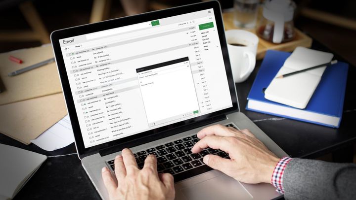 STISC avertizează: Au fost create adrese de e-mail care imită identitatea instituțiilor oficiale