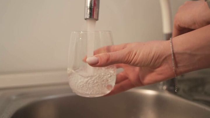 Se scumpesc serviciile de apă și canalizare pentru locuitorii din Ungheni. Noile tarife aprobate