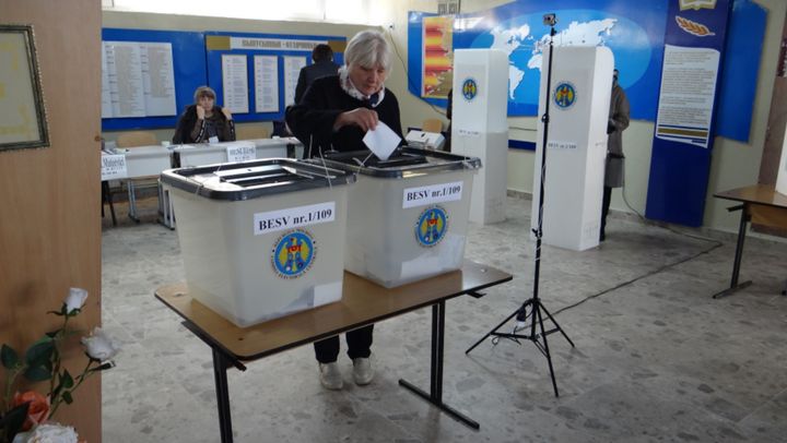 SONDAJ: Patru forțe politice ar ajunge în viitorul Legislativ dacă duminică ar avea loc alegeri