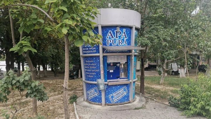 În satele din R. Moldova vor fi instalate 85 de chioșcuri în care se va comercializa apă