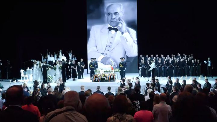 Eugen Doga - ultima dată pe scena Palatului Național. Mii de oameni au venit să-și ia rămas bun de la maestru