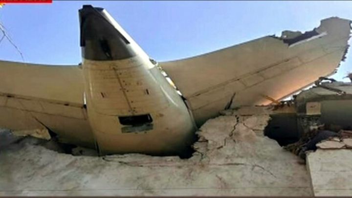 Un avion cu 242 de oameni la bord care zbura la Londra s-a prăbușit în India. Probabil nu există supraviețuitori
