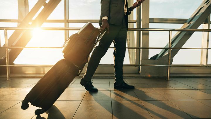 Uniunea Europeană interzice companiilor aeriene taxarea suplimentară pentru bagajele de mână