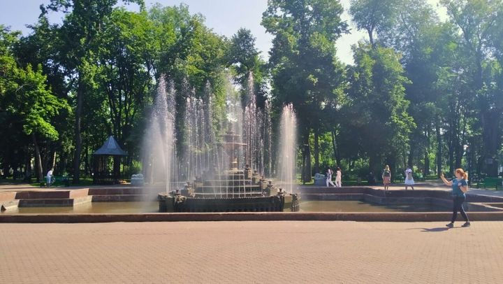 Meteorologii prognozează pentru astăzi cer variabil și maxime de +35 de grade Celsius