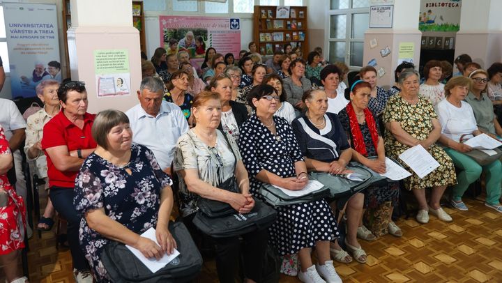 Universitatea Vârstei a Treia se extinde: Oportunități de educație și socializare pentru seniorii din nordul țării