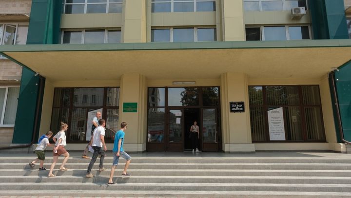Începe admiterea la universități, colegii și școli profesionale. Câte locuri bugetare au fost propuse