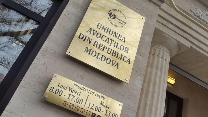 Ședința de la Ministerul Justiției nu a dat roade. Avocații din R. Moldova intră astăzi în grevă generală