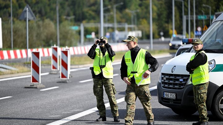 Polonia reintroduce controalele la frontierele cu Germania și Lituania din cauza migrației