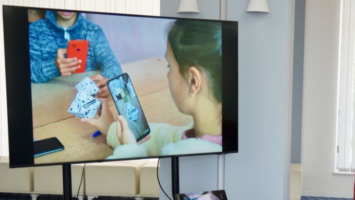 MEC lansează platforma „Haptilica”, cu ajutorul căreia elevii vor interacționa fizic cu conținutul digital