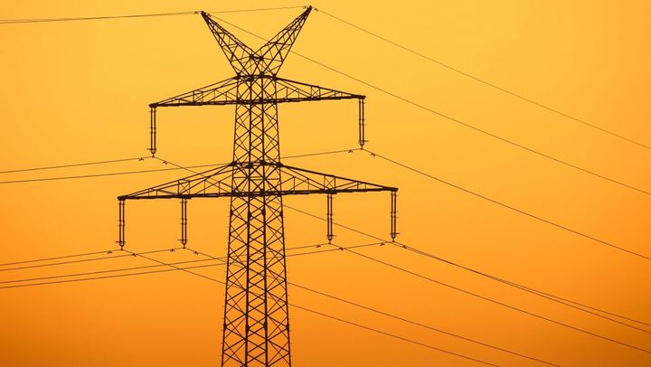 Aproape 126.000 de consumatori au rămas temporar fără energie electrică. Care a fost cauza